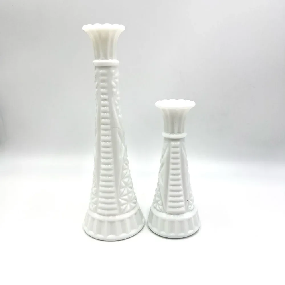 Two Vintage‎ White Milk Glass Flower Bud Vases Stars And Bars - Picture 4 of 12